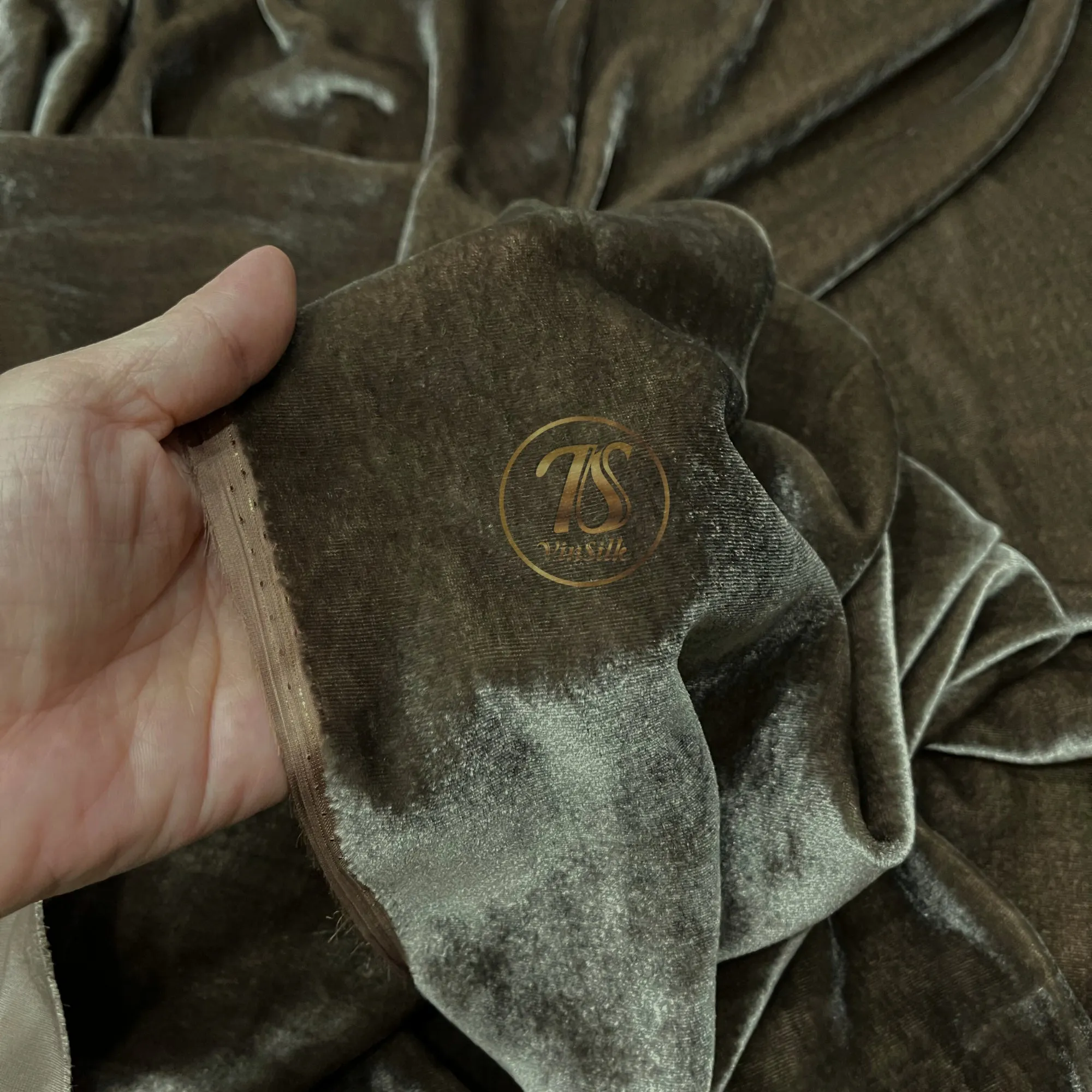 100% Pure Mulberry Silk Velvet Fabric - Luxury Silk Velvet - Silk for sewing - Brown silk velvet