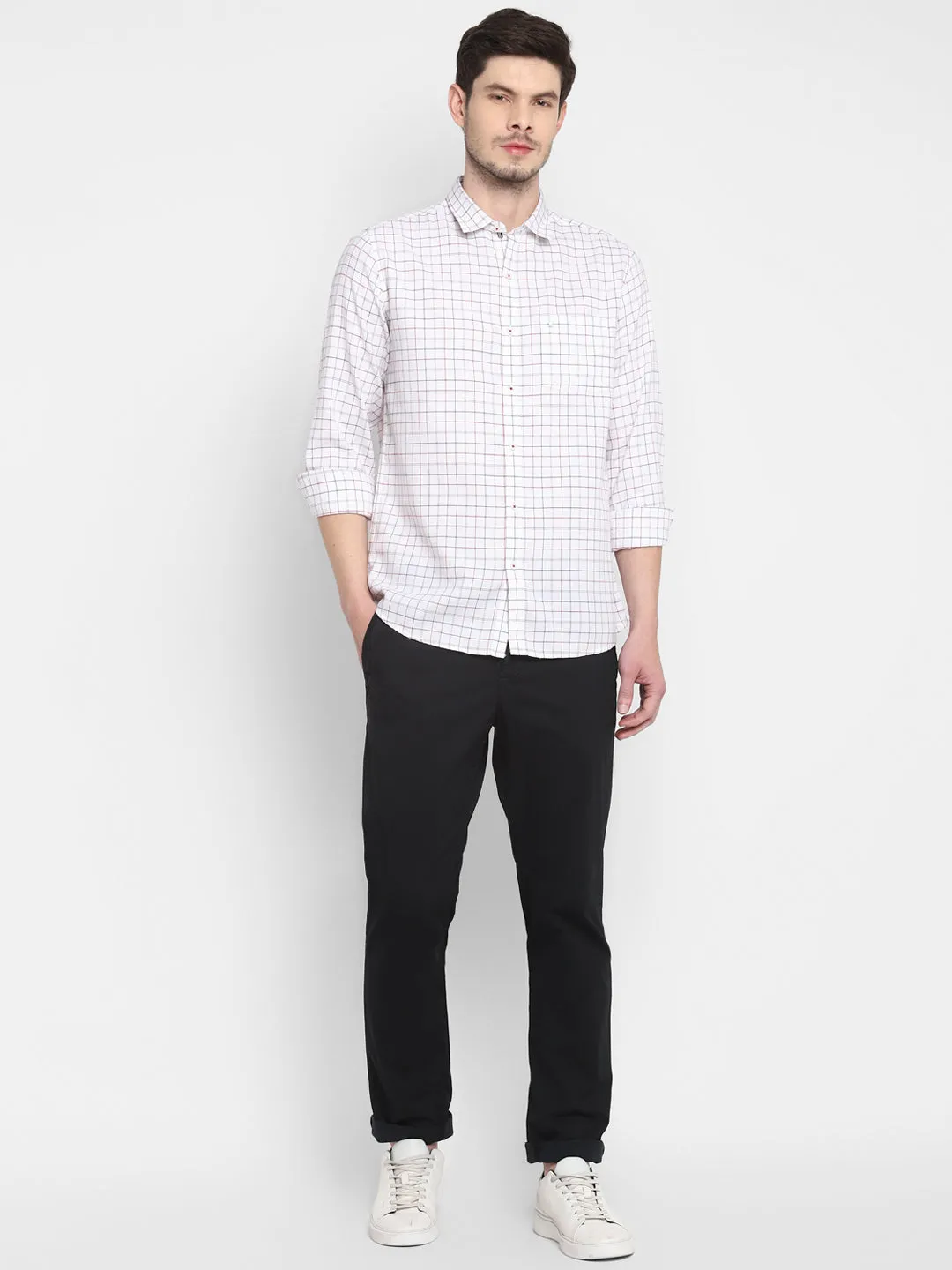 Checked White Slim Fit Casual Shirt