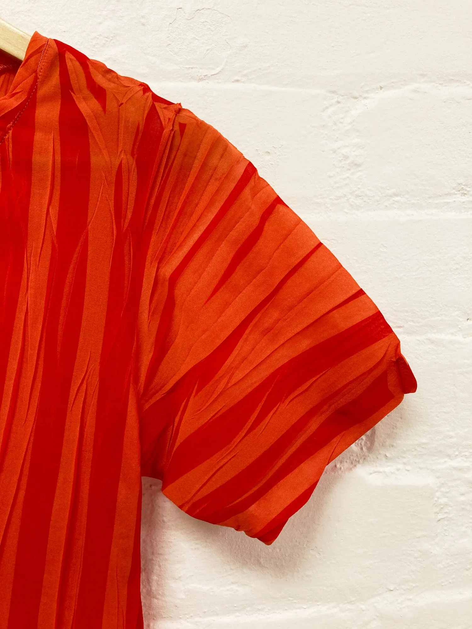 Issey Miyake creased red and orange stripe semi-sheer tshirt - approx S M