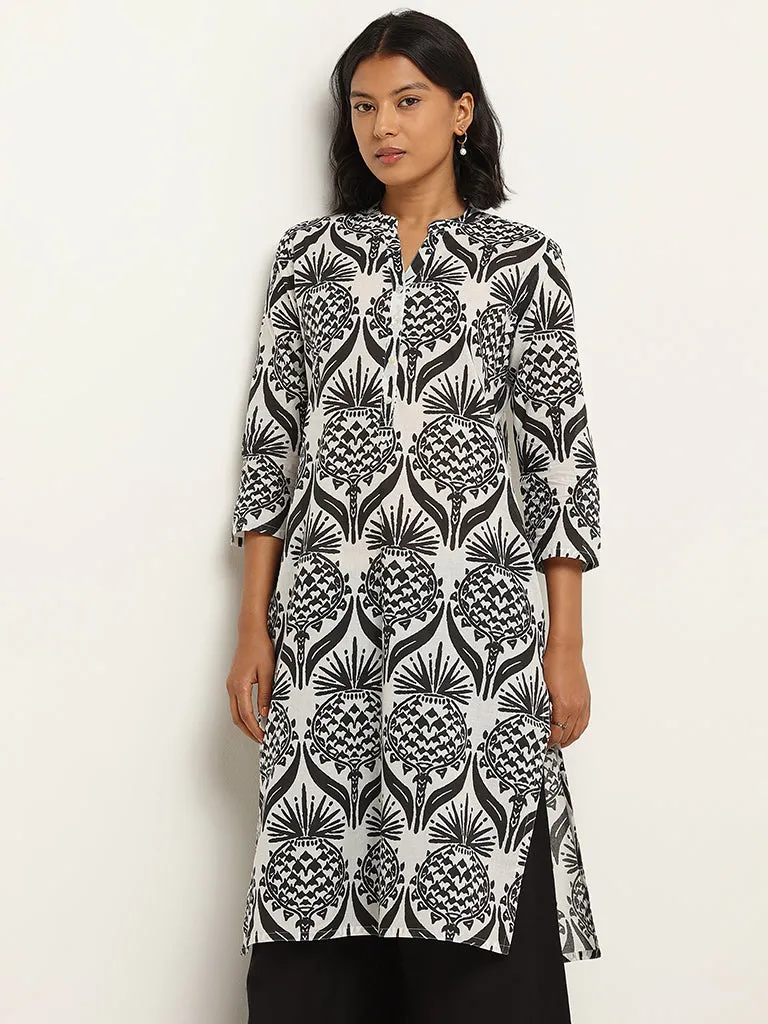 Utsa White Straight Fit Printed Cotton Kurta